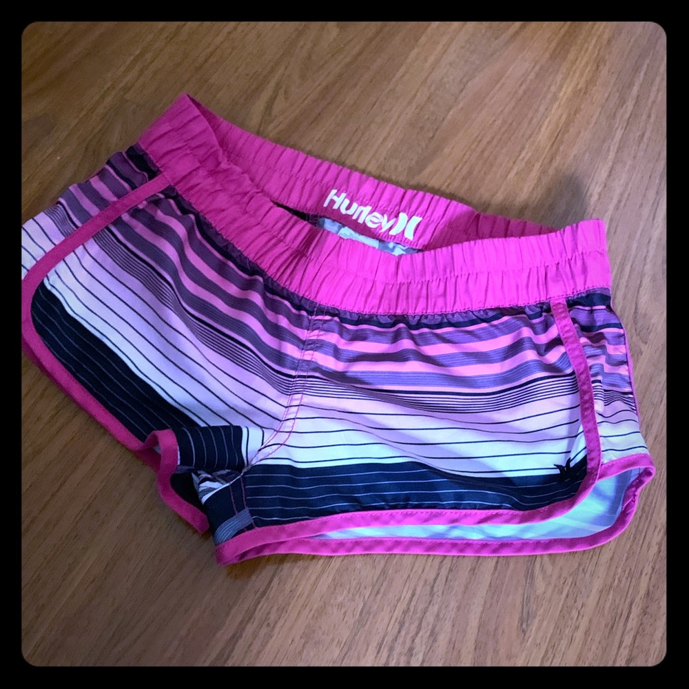 Hurley women shorts
